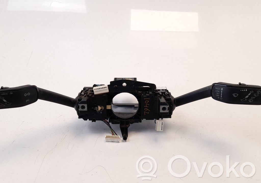 Seat Leon (5F) Interruptores/botones de la columna de dirección 