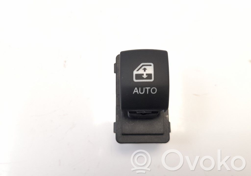 Jeep Compass Electric window control switch 