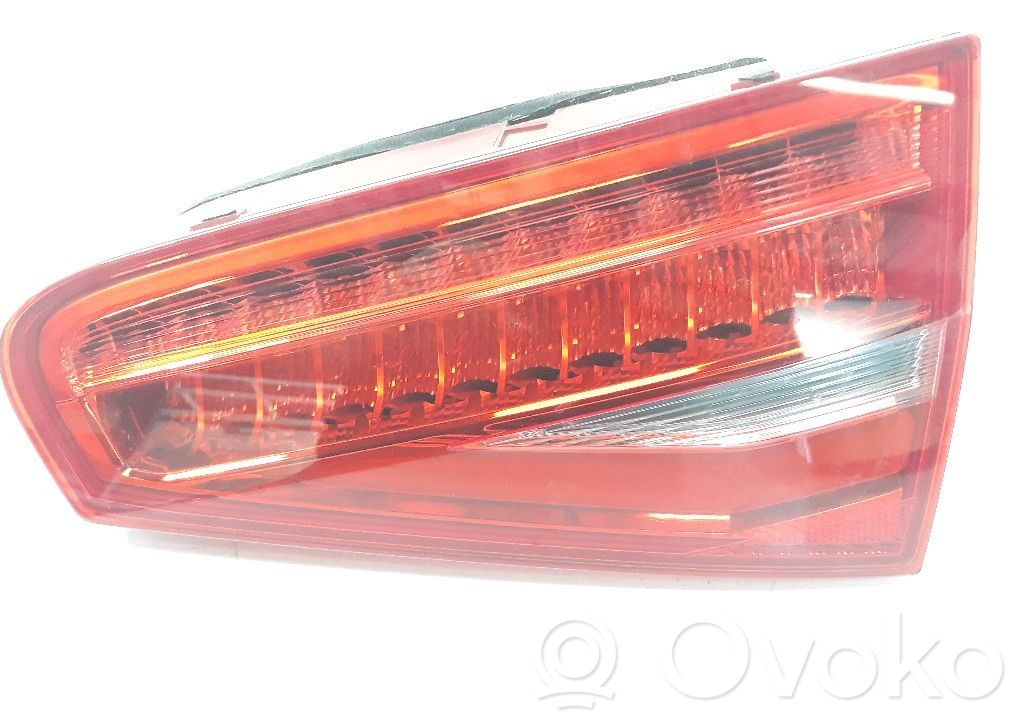 Audi A4 Allroad Lampă spate în capacul portbagajului 