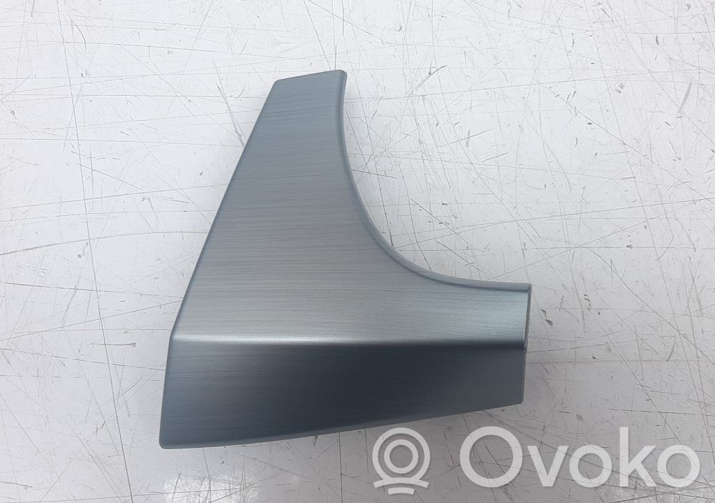 Skoda Fabia Mk3 (NJ) Osłona tylnej klapy 