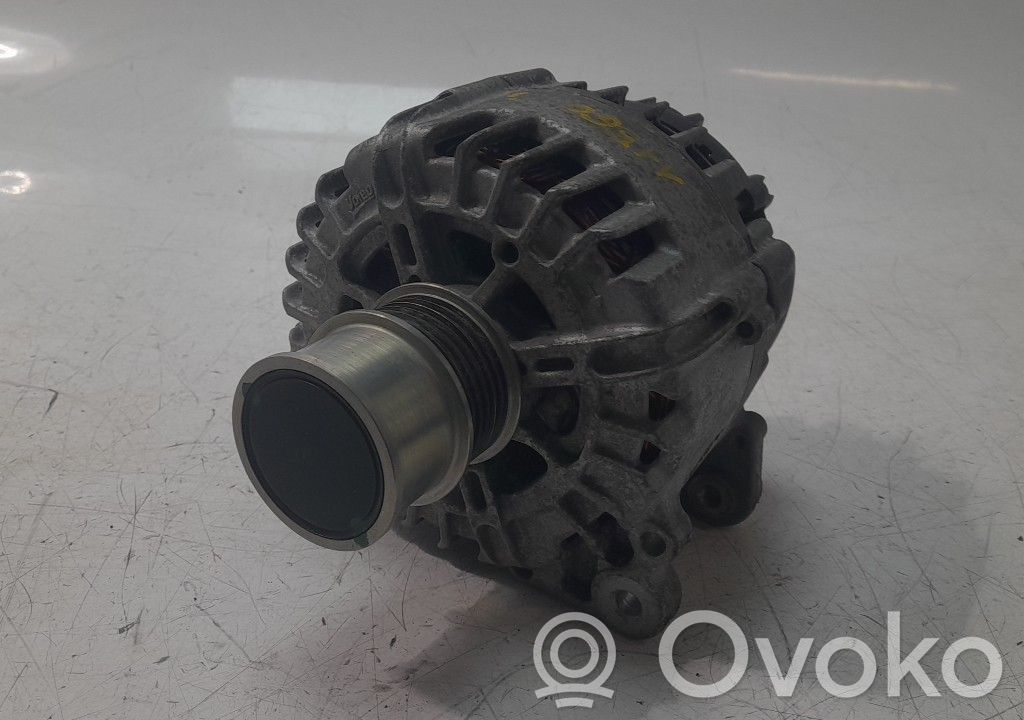 Alternador   05E903027A