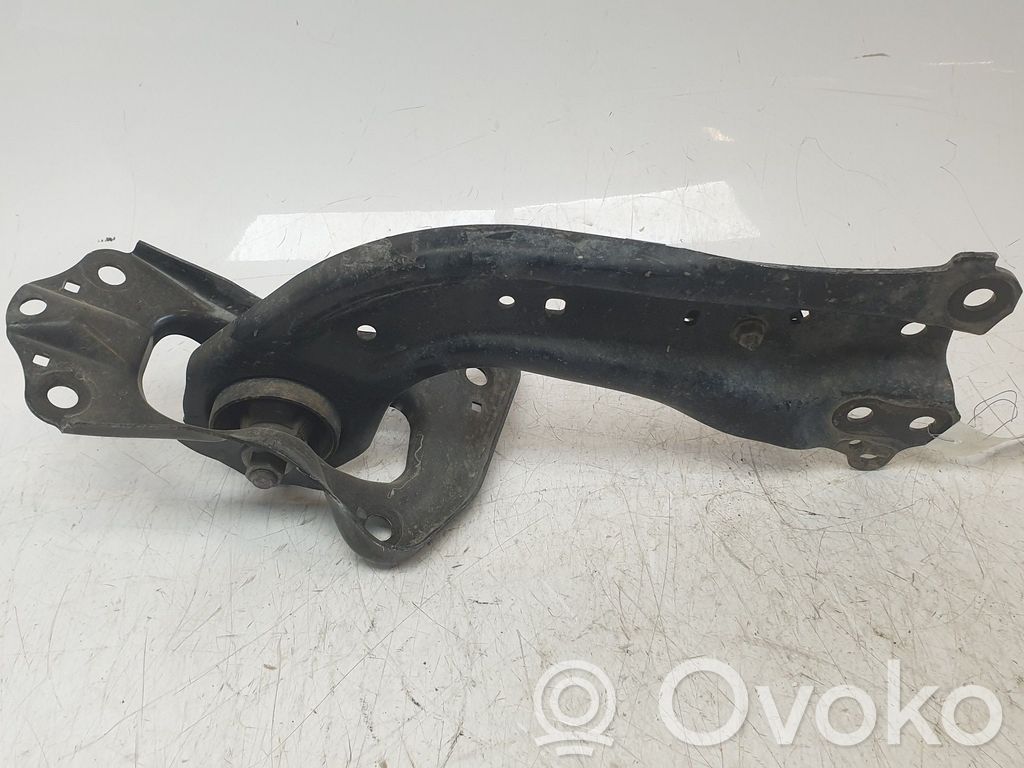 Lexus UX Querlenker hinten 