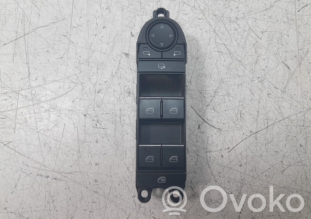 Electric window control switch   BDMC66350A