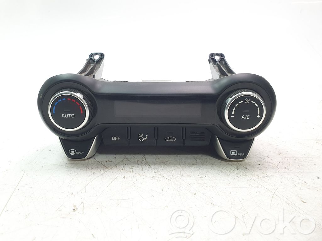 KIA Stonic Climate control unit 