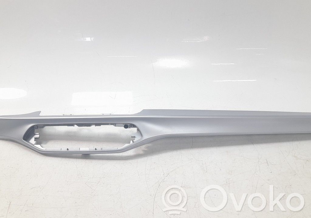 Seat Arona Osłona tylnej klapy 