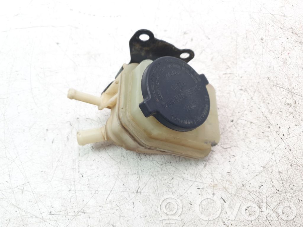 Toyota Hilux (AN120, AN130) Brake booster 