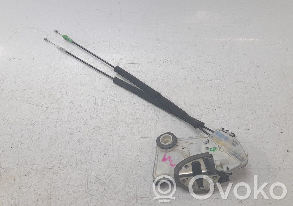 Toyota C-HR I Front door lock 