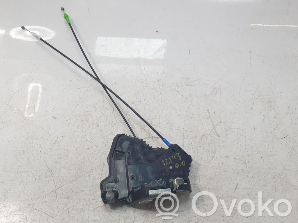Toyota Auris E180 Front door lock 