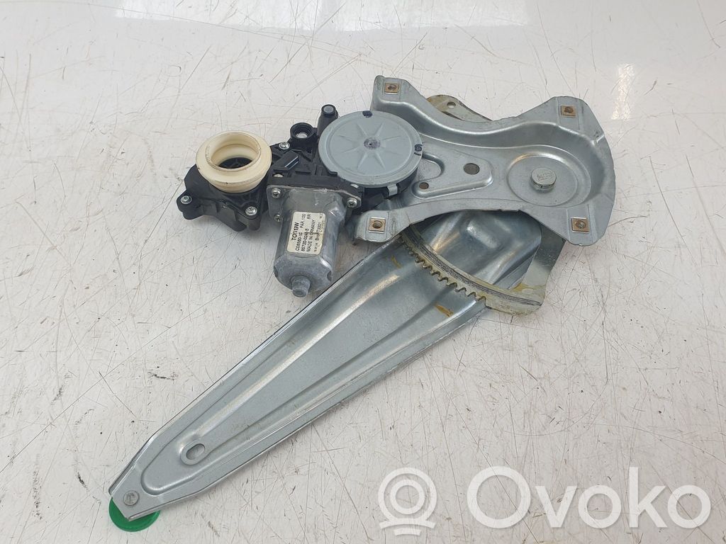 Toyota Auris E180 Elektryczny podnośnik szyby drzwi tylnych 