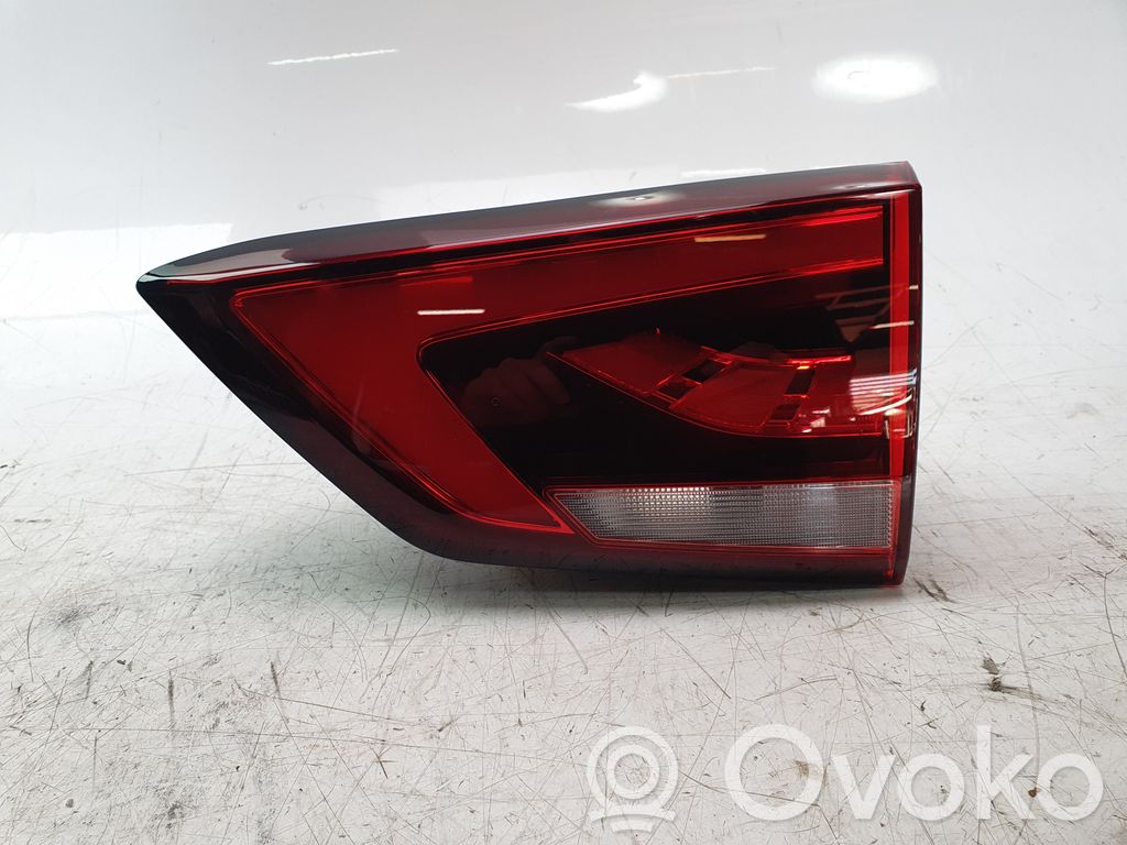 MG ZS Takaluukun takavalot 