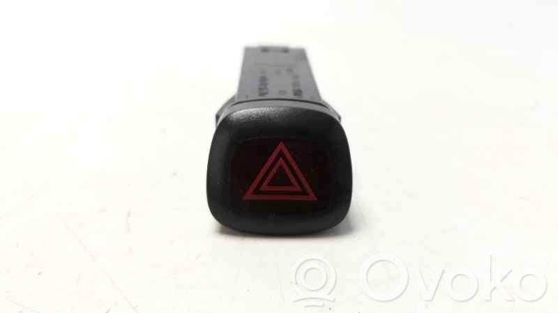 Hazard light switch   9123682