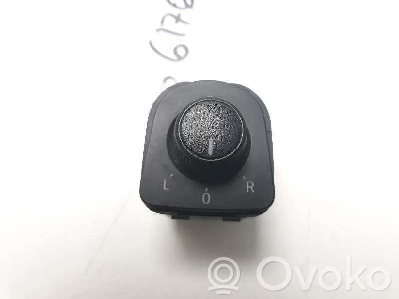 Seat Leon (5F) Wing mirror switch 