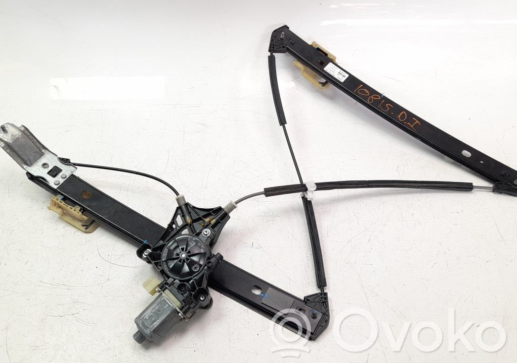 Audi Q3 F3 Macara geam față manuală 