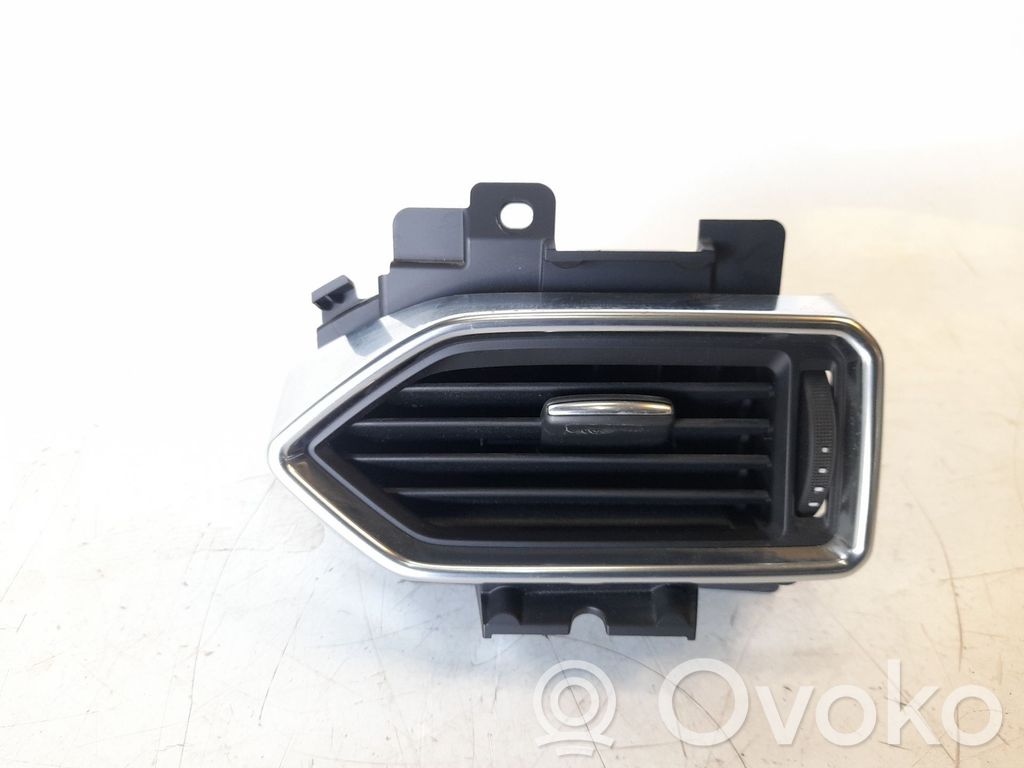 Air flow deflector   K12364730
