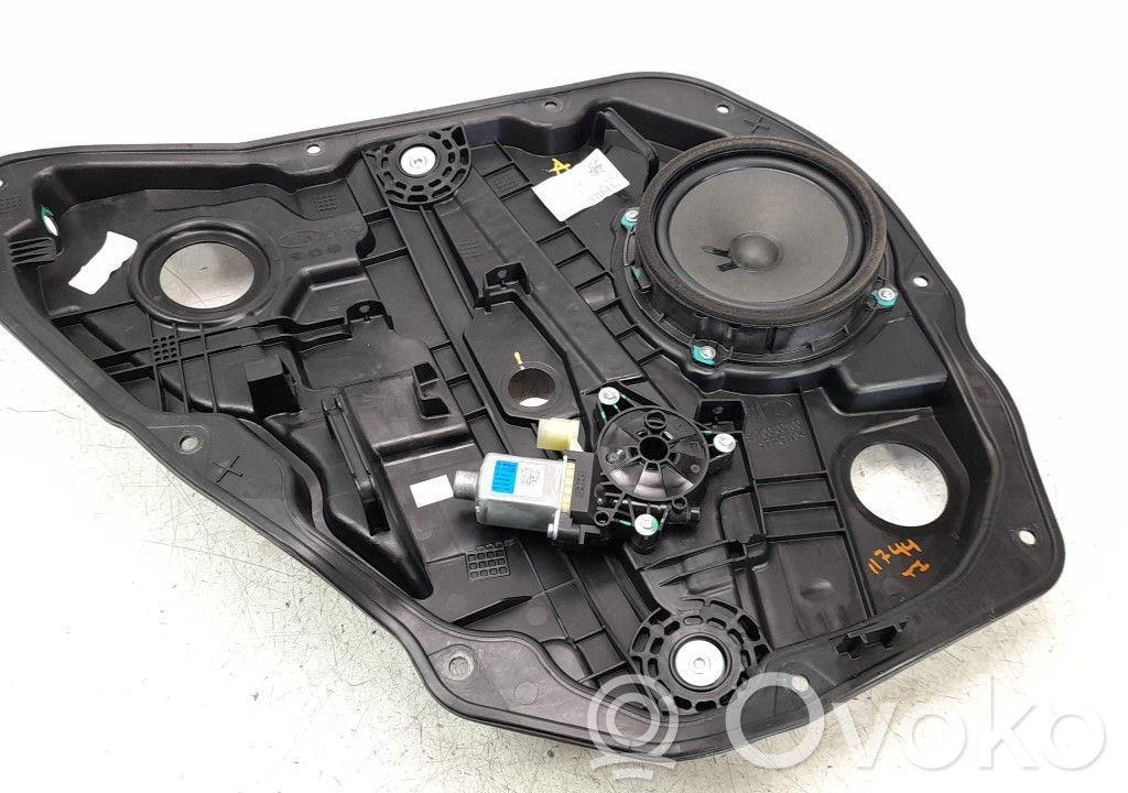 KIA Ceed Macara geam spate fără motor 