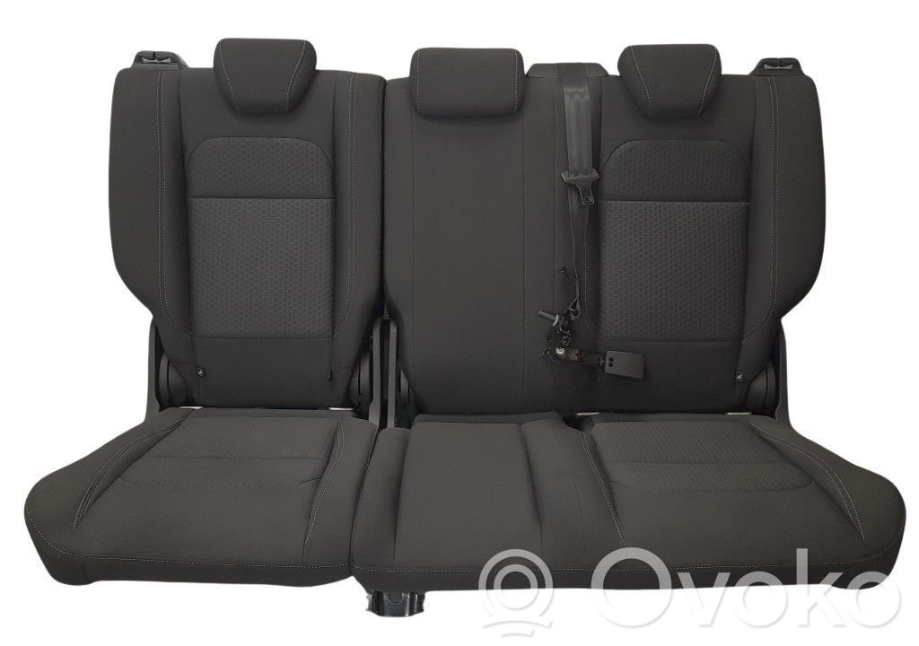 Ford Kuga II Asiento trasero 