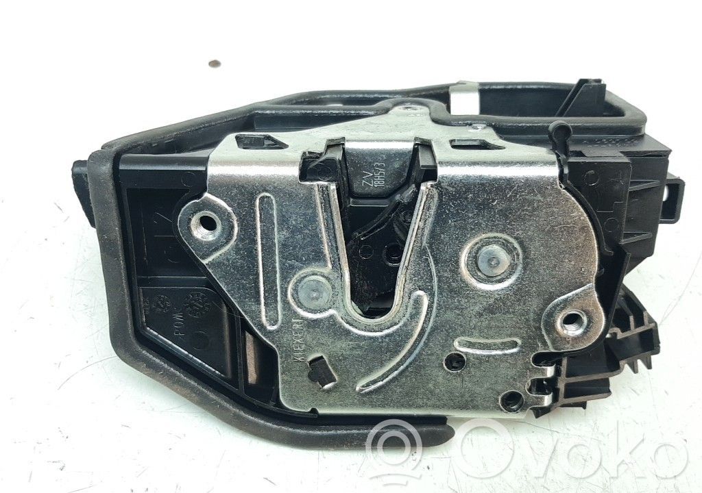 BMW 3 F30 F35 F31 Zamek drzwi tylnych 
