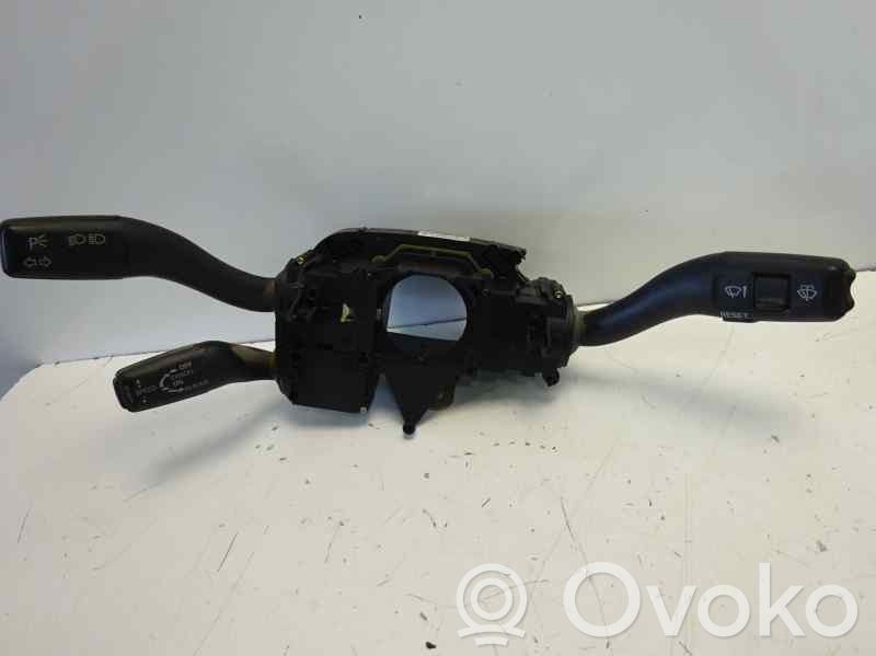 Audi A8 S8 D3 4E Butoane/comutatoare pe volan 