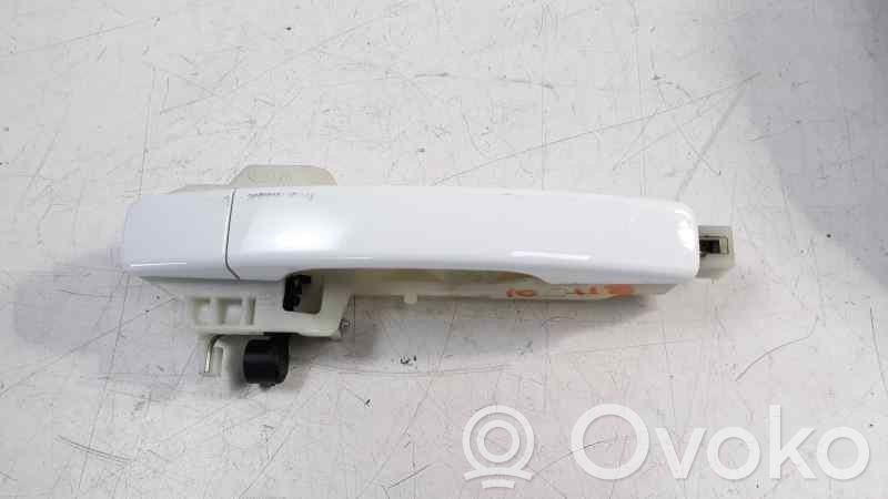KIA Soul Manecilla externa puerta delantera