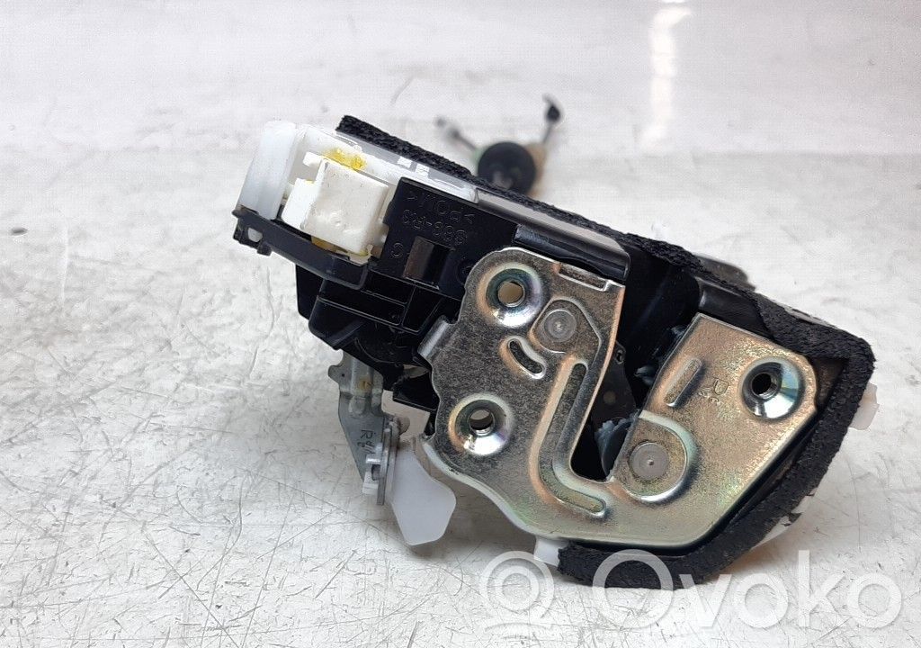 Mazda 3 Etuoven lukko 