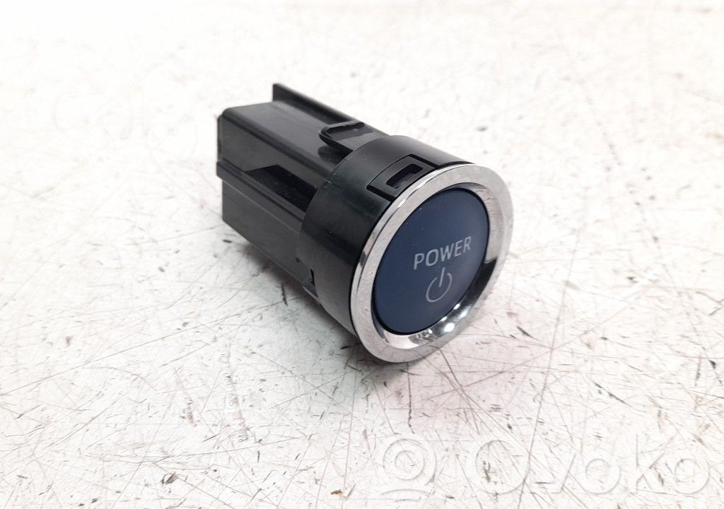 Toyota Prius (XW50) Virtalukko 