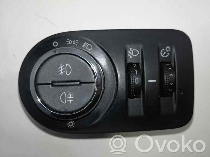 Opel Corsa D Interruptor de control del panel de luces 