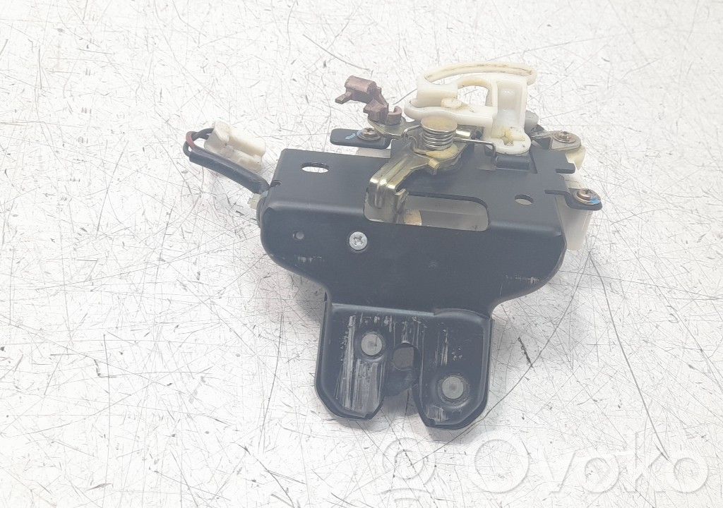Mazda 626 Tailgate lock latch 
