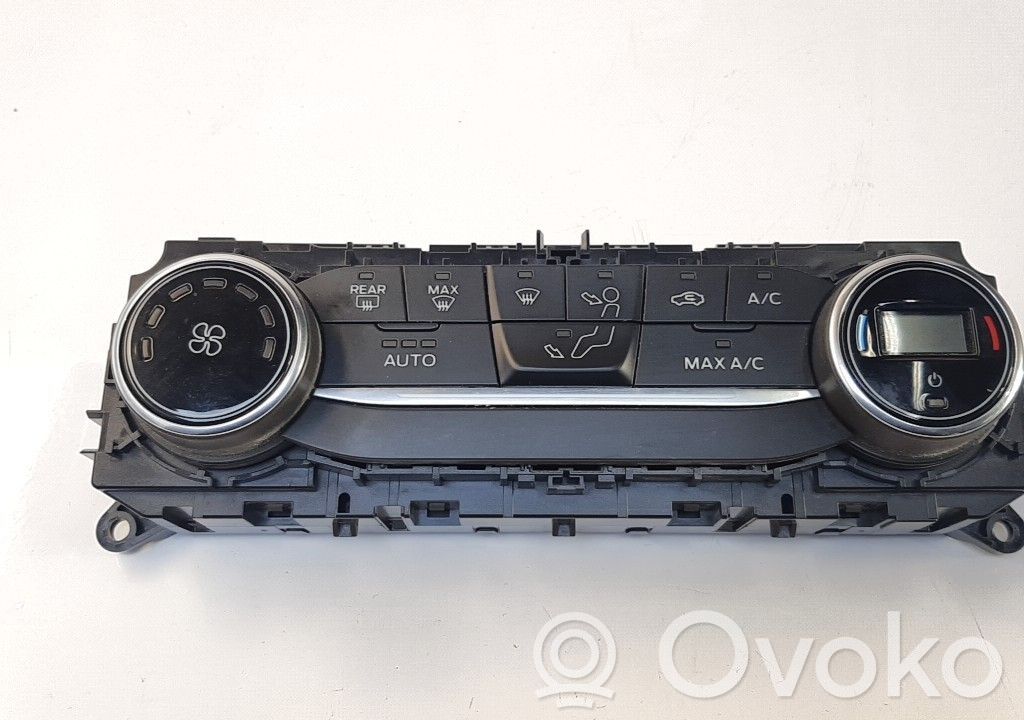 Panel klimatyzacji   GN1518C512AK