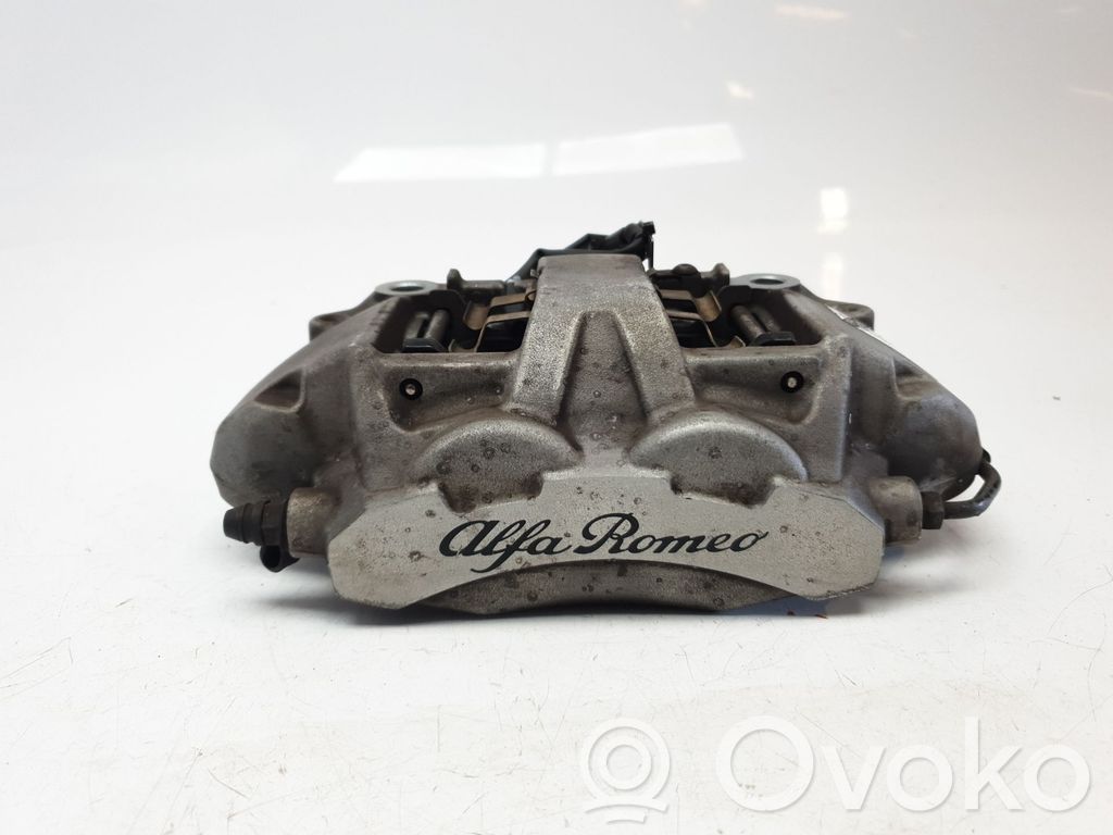 Alfa Romeo Giulia Bremssattel vorne 