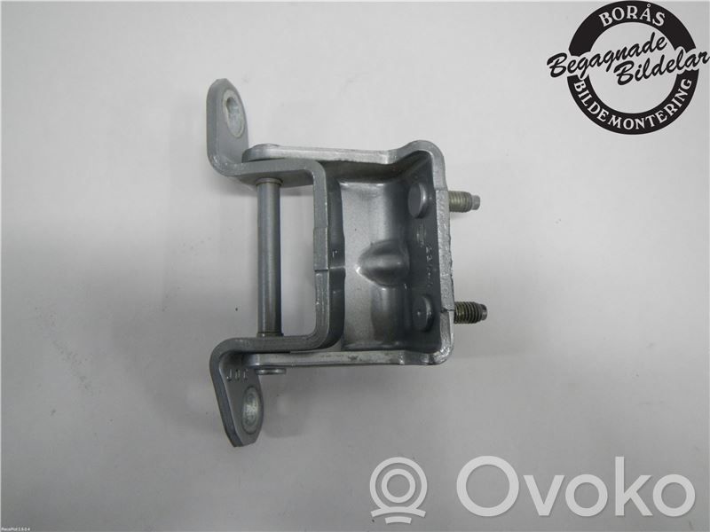 Nissan Note (E12) Rear door upper hinge 