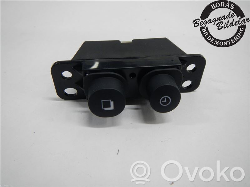 Nissan Note (E12) Other switches/knobs/shifts 