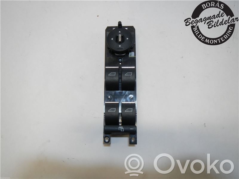 Ford C-MAX II Electric window control switch 