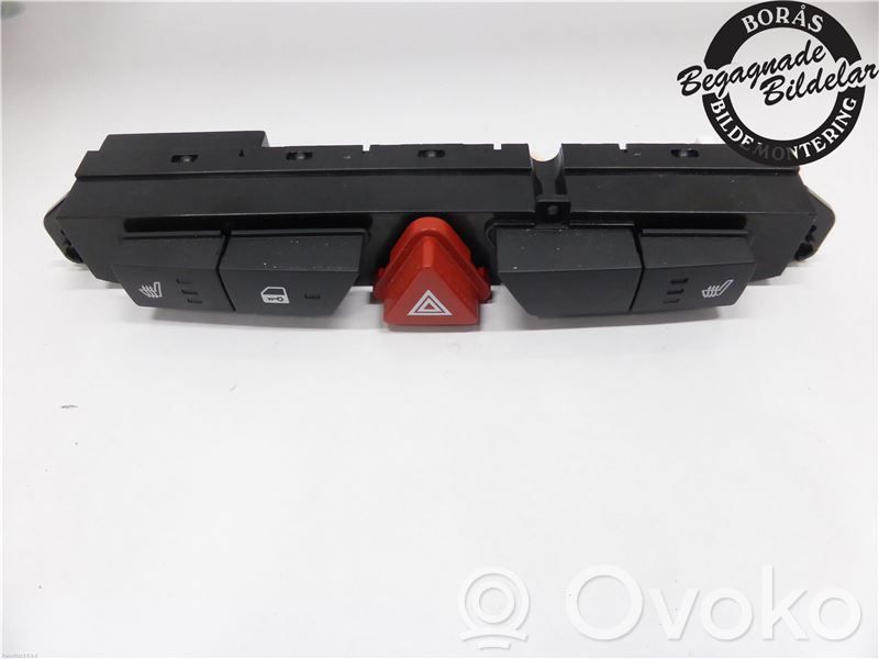 KIA Ceed Hazard light switch 