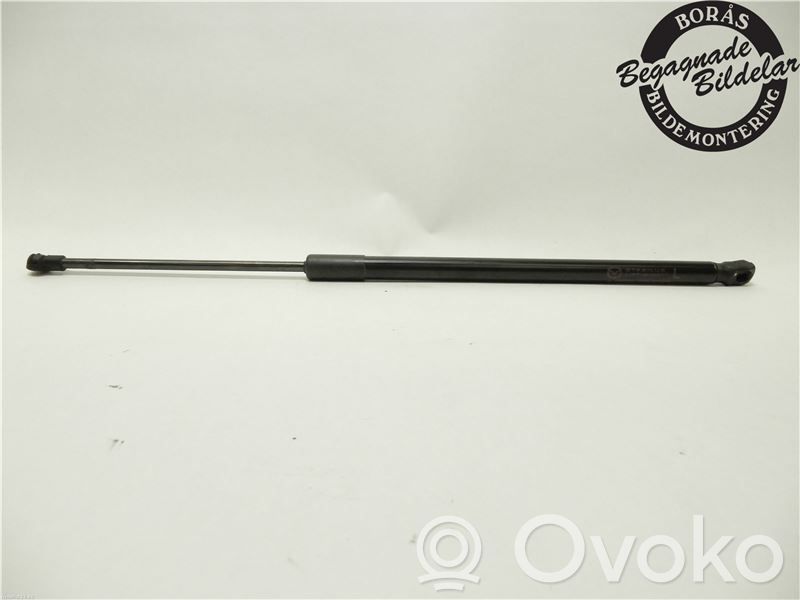 Mazda 2 Tailgate strut 