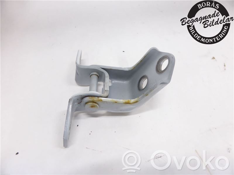 Mazda 2 Front door lower hinge 