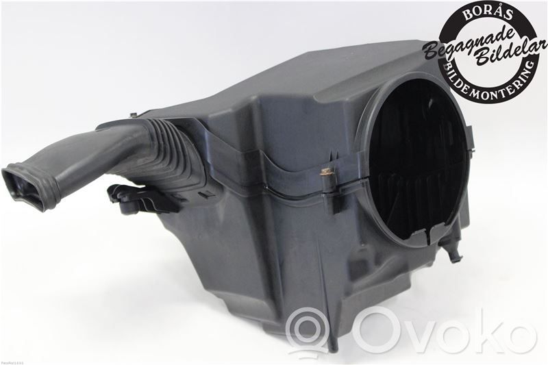 Ford Focus Air filter box 