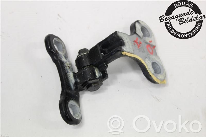 Volvo C30 Front door upper hinge 