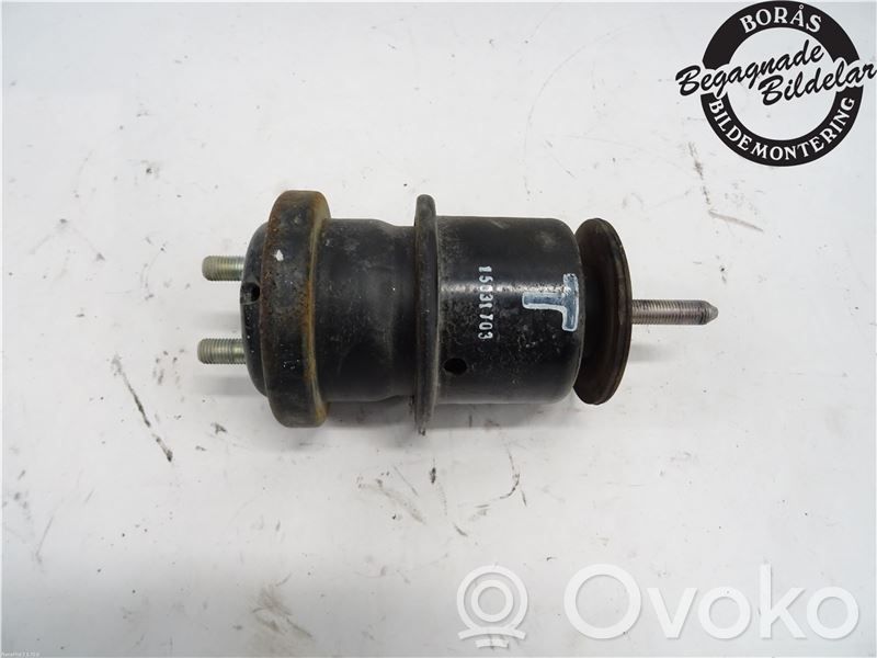 Engine mount bracket   41022AL010