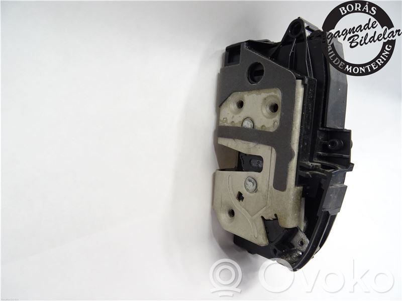 Ford Focus Priekšpusē slēdzene 