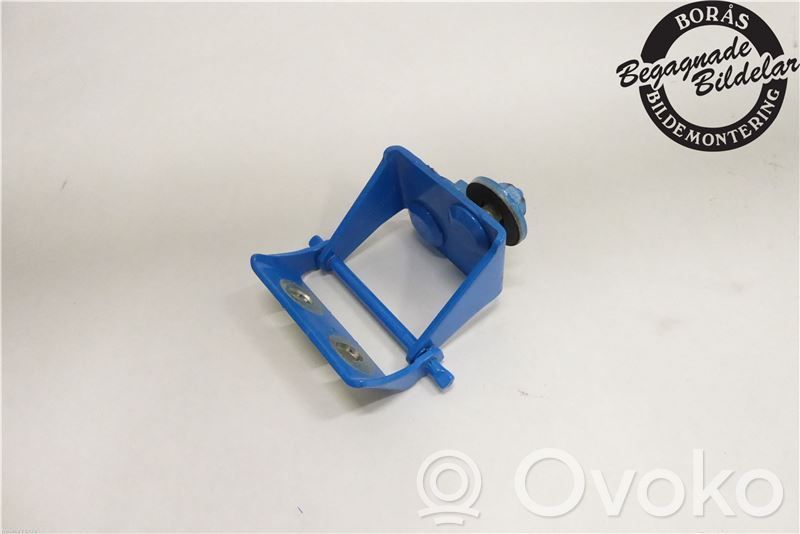 Tailgate/trunk/boot hinge   1744701