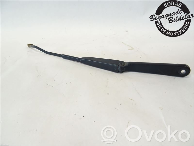 Citroen Berlingo Front wiper blade arm 