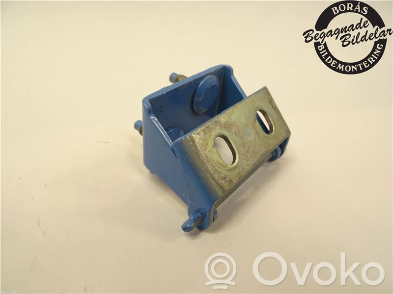 Ford Focus Tailgate/trunk/boot hinge 