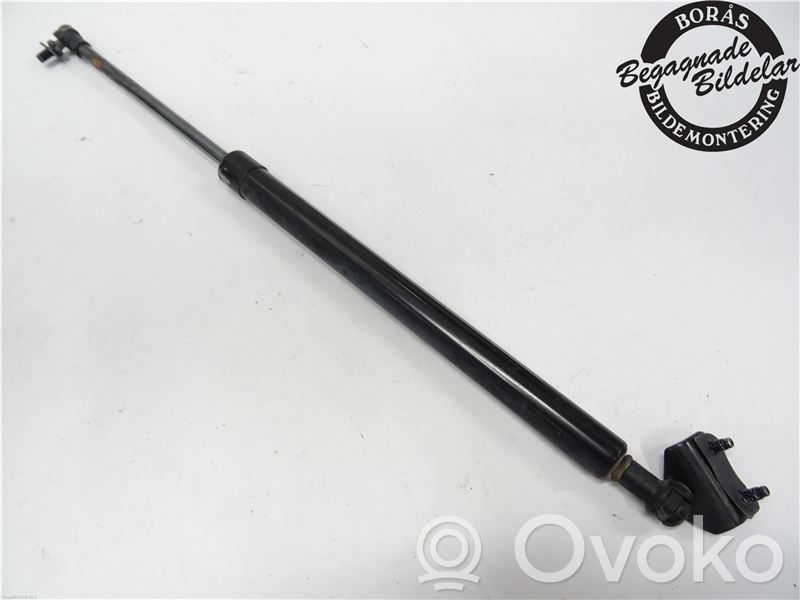 Tailgate strut   GHP963620A