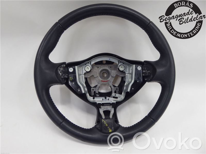 Nissan Juke I F15 Lenkrad 