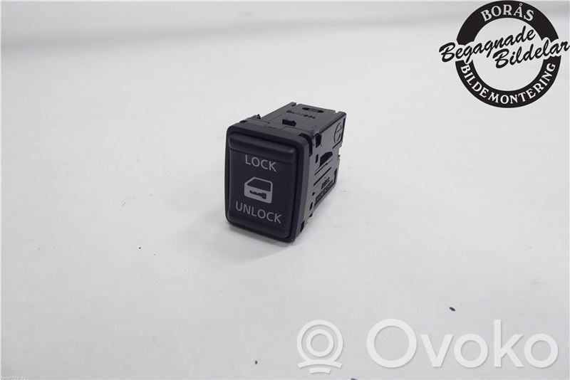 Central locking switch button   252104KJ0A