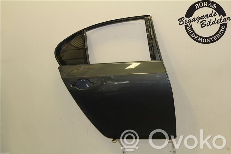 Aizmugurējās durvis   41527202342