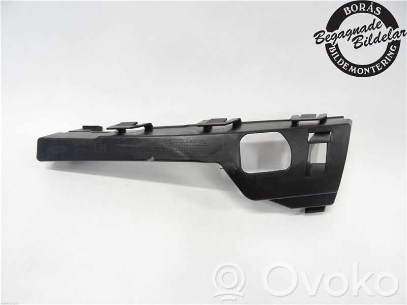 Ford Focus Front bumper mounting bracket 