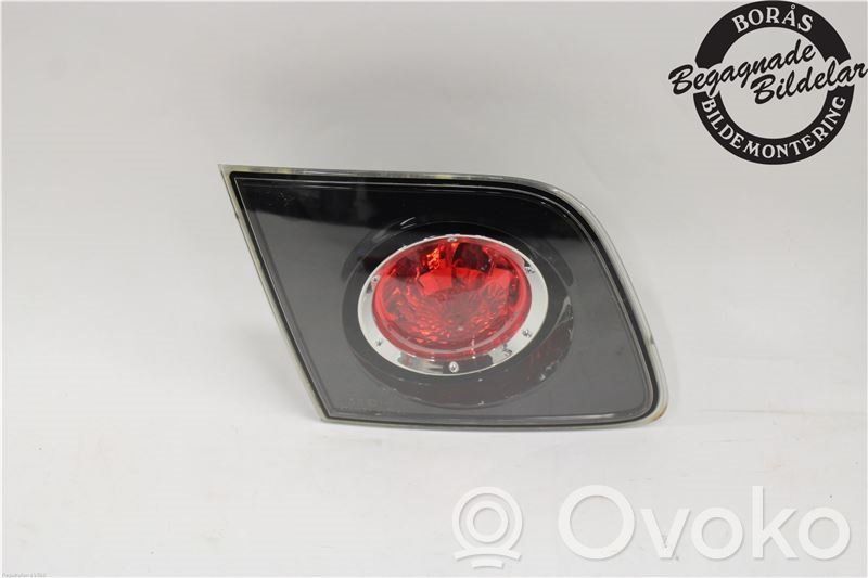 Mazda 3 I Takaluukun takavalot 