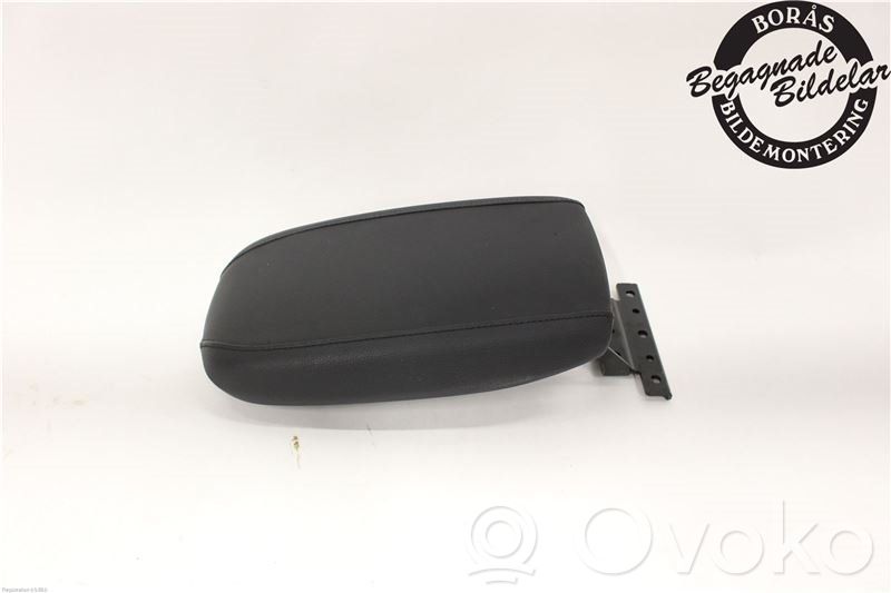 KIA Ceed Reposabrazos 