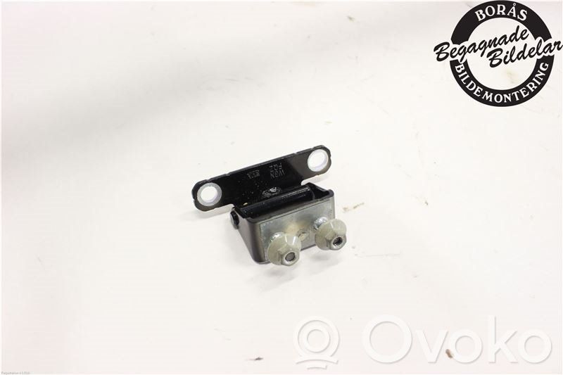 KIA Sorento Tailgate/trunk/boot hinge 